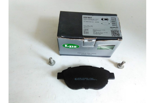 Колодки тормозные передние 1064001724 (пр-во LPR) Geely Emgrand EC7 Колодки тормозные передние 1064001724 (пр-во LPR) Geely Emgrand EC7