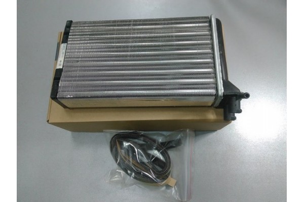 Радиатор печки с/о до 2003. 21108101060 (пр-во LUZAR) ВАЗ 2110 - 2112