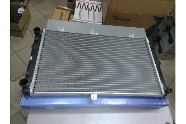 Радиатор охлаждения основной без кондиционера паяный (пр-во LUZAR SPORT) ВАЗ 2170-2172 Приора