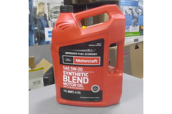 Масло моторное Synthetic Blend 5W-20 полусинтетическое Ford Motorcraft Synthetic Blend 4,73L